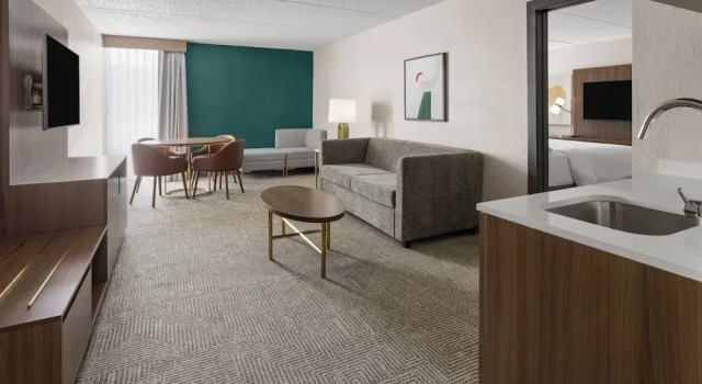 Люкс c 1 комнатой Holiday Inn Morgantown - Reading Area by IHG
