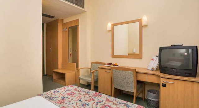 Одноместный номер Standard Hotel Aurora Plava Laguna