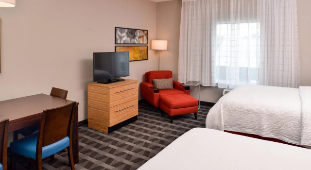 Четырёхместная студия TownePlace Suites by Marriott Laplace