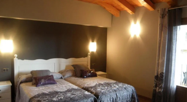 Casa Cosculluela, Book Hotel Hotels in Aragon with Parking, Parking
