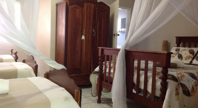 Stampriet Historical Guesthouse, Rezervovat Hotel Hotely v Stampriet s bazénem, Bazén