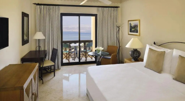 Двухместный номер Superior с видом на море Mövenpick Resort & Spa Dead Sea