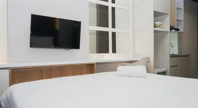 Clean and Tidy Studio Room at Tree Park Apartment, Prenota Appartamento Hotel a Banten con parcheggio, Parcheggio