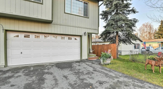 Апартаменты Stunning Anchorage Townhome ~ 5 Mi to Dtwn