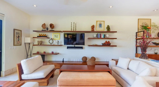 Sunny Vacation Villa 44