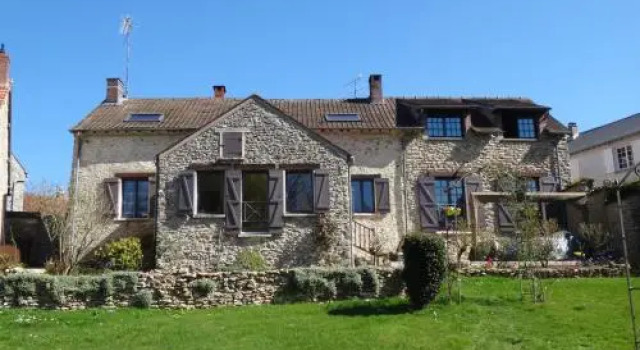 La maison du Fargis, Book Hotel  