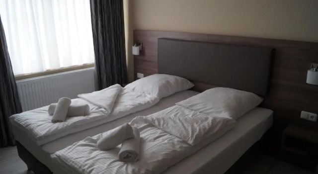Hotel Tini, Забронировать Отель Отели Бад-Фаллингбостели 3 звезды, 3*