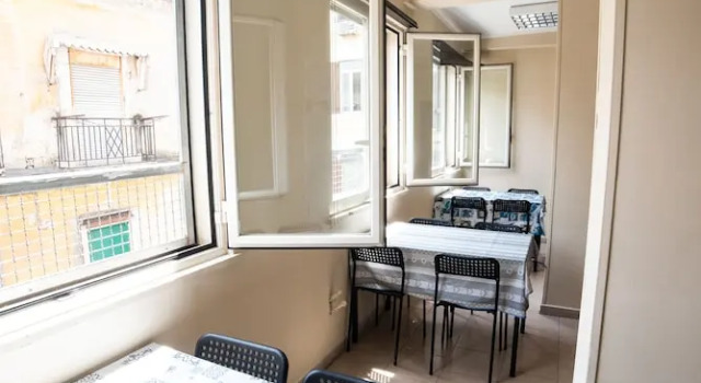 Четырёхместный номер Standard c 1 комнатой с видом на город Departure rooms&hostels