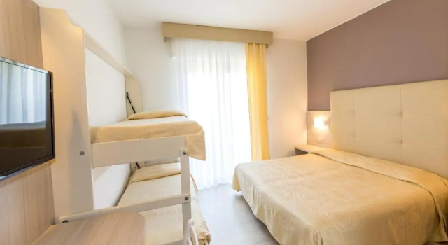Четырёхместный номер Hotel Torino