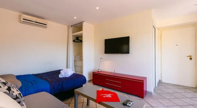Firenze Rooftop - BH 130, Забронировать Отель Неаполь Кампания, рядом с Церковь Пио Монте делла Мизерикордия