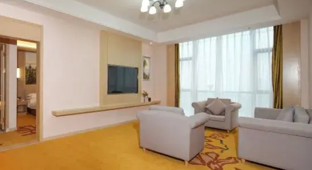 Люкс Vienna International Hotel (Chengdu Longquanyi Beijing Road Branch)
