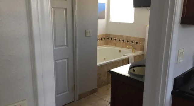 Двухместные апартаменты Catalina Island Seacrest Inn