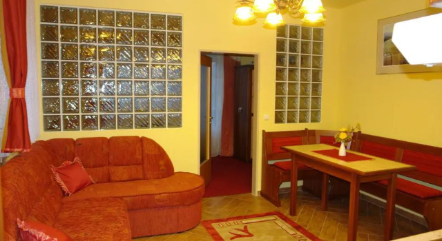 HoldLux Apartmanok