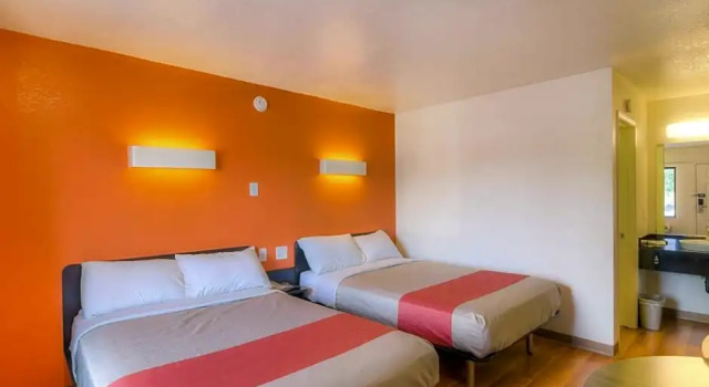 Номер Deluxe Motel 6-Simi Valley, CA