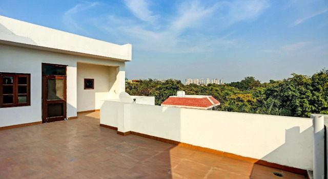 OYO 73745 Hotel Royal Green Residency