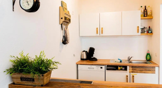 Helle Wohnung in TOP-Lage, Hasselbachplatz - Altstadt, W-LAN, 4 Schlafplätze, Prenota Hotel Magdeburgo 