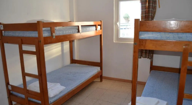 Кровать в общем номере (мужской номер) HI Alcoutim – Pousada de Juventude - Hostel