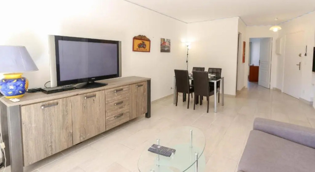 AC Appartment with terrace parking and pool- BENAKEY, Rezervasyon Otel Sophia Antipolis havuzlu oteller, Yüzme Havuzu