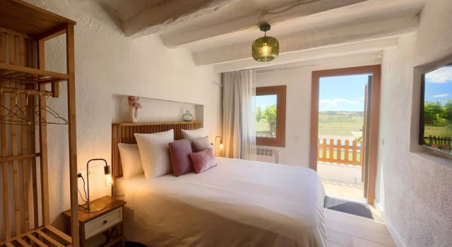 Двухместный номер Deluxe Bed & Breakfast Wine & Cooking Penedès