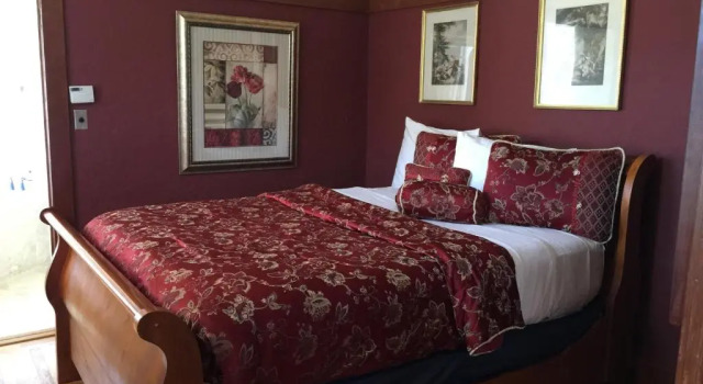 Двухместный люкс Shorelight Inn