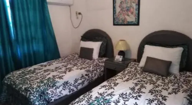 C & A Seashell Villa, Réserver Villa Crown Point Tobago