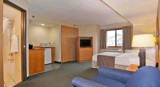 Номер Deluxe Boarders Inn & Suites by Cobblestone Hotels - Faribault