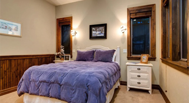 Abode at Big Moose Yacht Club, Забронировать Отель Парк-Сити Deer Valley - The Canyons, рядом с Mountain Town Olive Oil