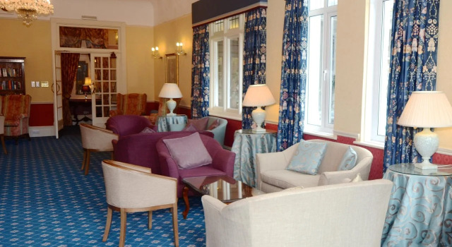 Whitehall Hotel