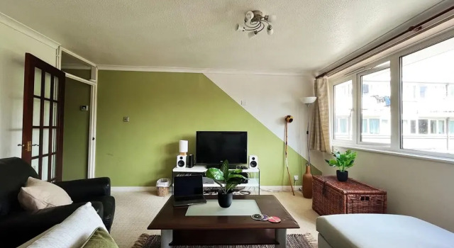 Spacious 2 Bedroom Apartment in Cricklewood