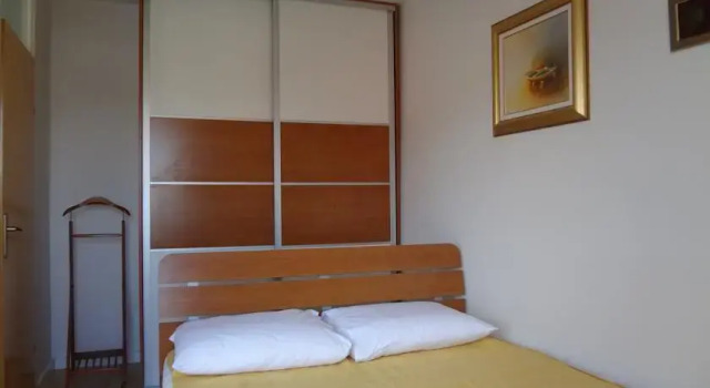 Apartment Downtown, Prenota Appartamento Hotel a Croatian Islands con parcheggio, Parcheggio
