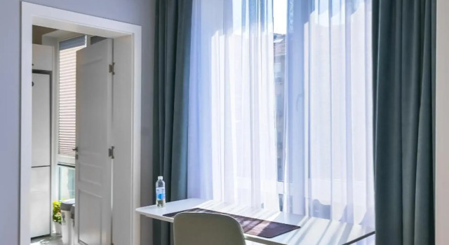- The Blue Apartment - 1BD with Artistic Interior Design, Забронировать Апартаменты/квартира Отели Софии с парковкой, рядом с Президентство, Парковка