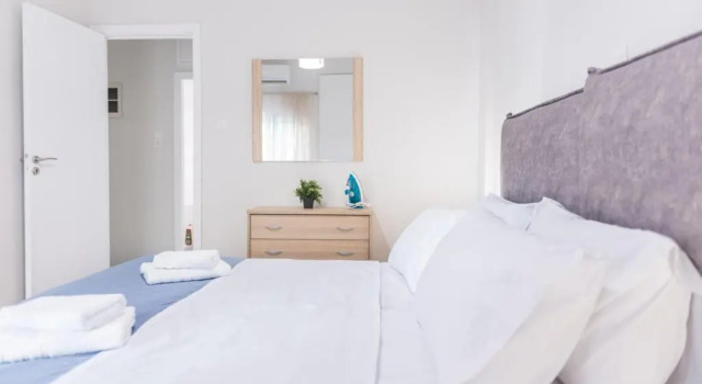 Suite 04 - Smart Cozy Suites - In the heart of Athens - 5 minutes from Metro, Забронировать Отель Афины Острова Саронического залива - Аттика, рядом с Железнодорожная станция Омония