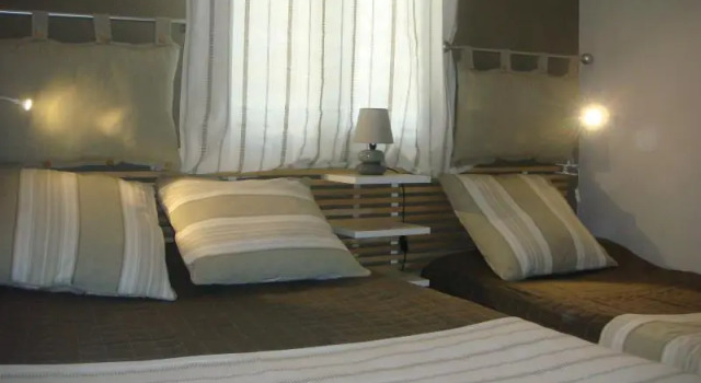 Трёхместный номер Standard Hôtel de l' Ariana