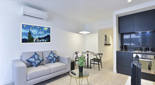 Двухместные апартаменты с балконом Domo Apartments-Empire