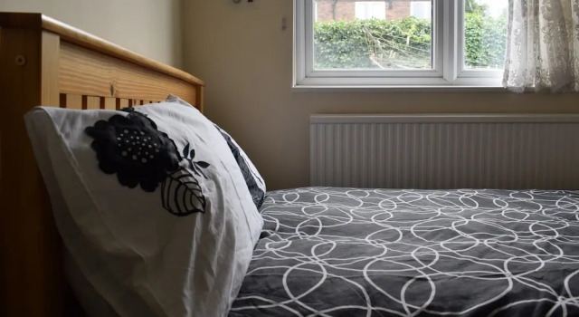 Spacious 2 Bedroom House in Bow, Забронировать Дом для отпуска Виллы Большого Лондона, Вилла