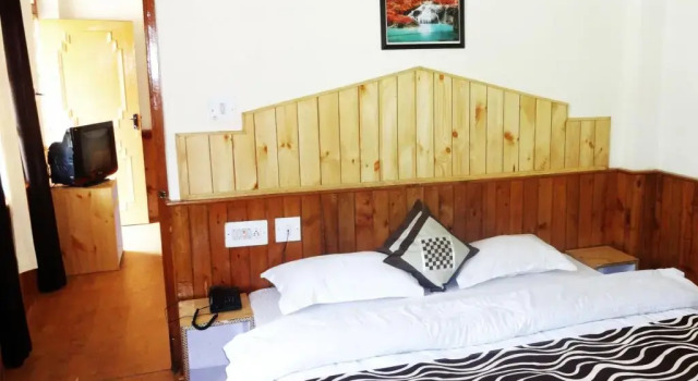 Hotel Mahavir, Забронировать Отель Отели Манали с парковкой, Парковка