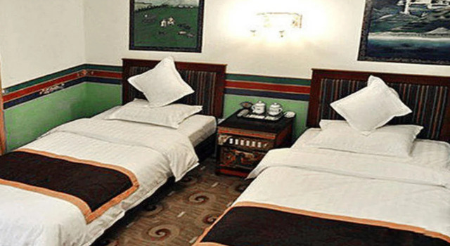 Tashi Choeta, Rezervovat Hotel Lhasa Xinjiang