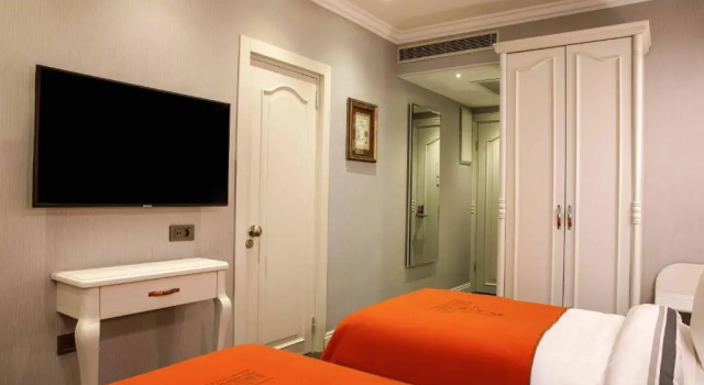 Twin Ground Floor room Amiral Palace Hotel