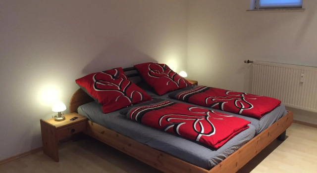 Ferienwohnung Mimi Souterrainwohnung, Забронировать Отель Кастеллаун Хунсрюк, рядом с Замок Кастеллаун