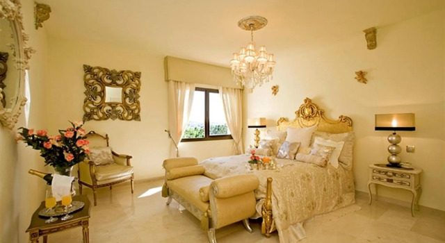 19567 - Unique Luxurious And Palacial Villa, Забронировать Вилла Отели Марбелья с бассейном, рядом с Поле для гольфа Los Naranjos, Бассейн