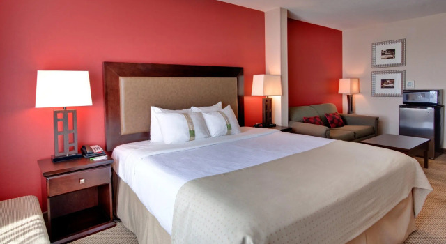 Номер Standard Holiday Inn & Suites Bakersfield by IHG