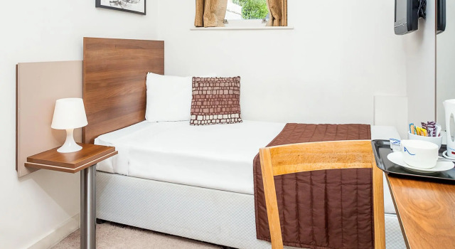 Одноместный номер Standard Avni Kensington Hotel