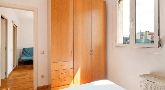 Lovely 2bed W/balcony in City Center, Near Metro, Забронировать Отель Отели Барселоны 3 звезды, рядом с Клиника Corachan, 3*