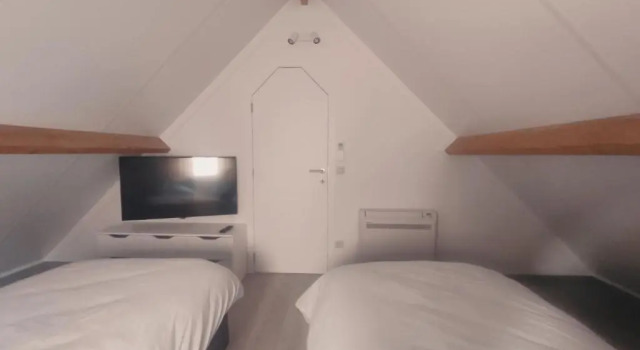 Коттедж Vakantiewoning Polderhuis 10, airco en verwarming in alle kamers, privé parkeerplaats en afgesloten tuin
