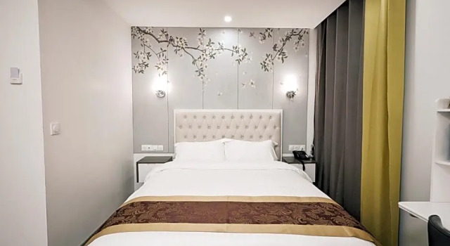 Четырёхместный номер Standard KYRIAD ROUEN SUD - Sotteville les Rouen