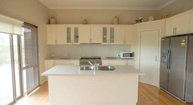Коттедж Paulas Place 8 Ti Tree Close Robe