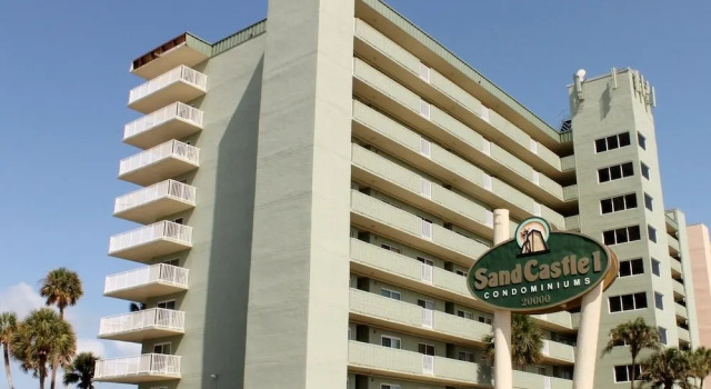 Sand Castle I-801 Apartment, Забронировать Апартаменты/квартира Отели Клируотер-Бич с парковкой, Парковка