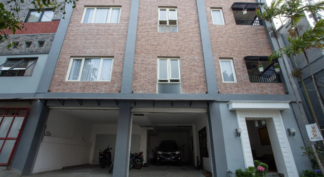 Hotel O 32 Guest House