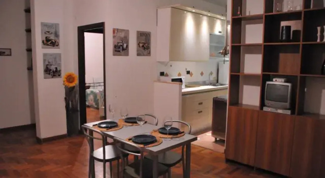 Casa Gialla, Prenota Appartamento Roma Lazio