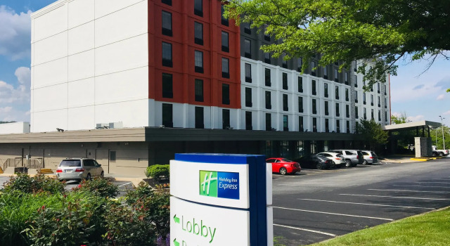 Best Western Plus Towson Baltimore North, Boek Hotel Hotels in Towson met zwembad, Zwembad
